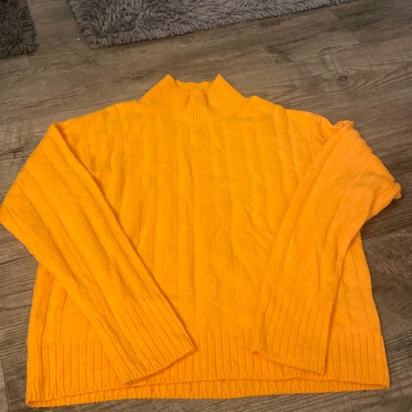 JCrew Turtleneck sweater - Picture 1 of 3